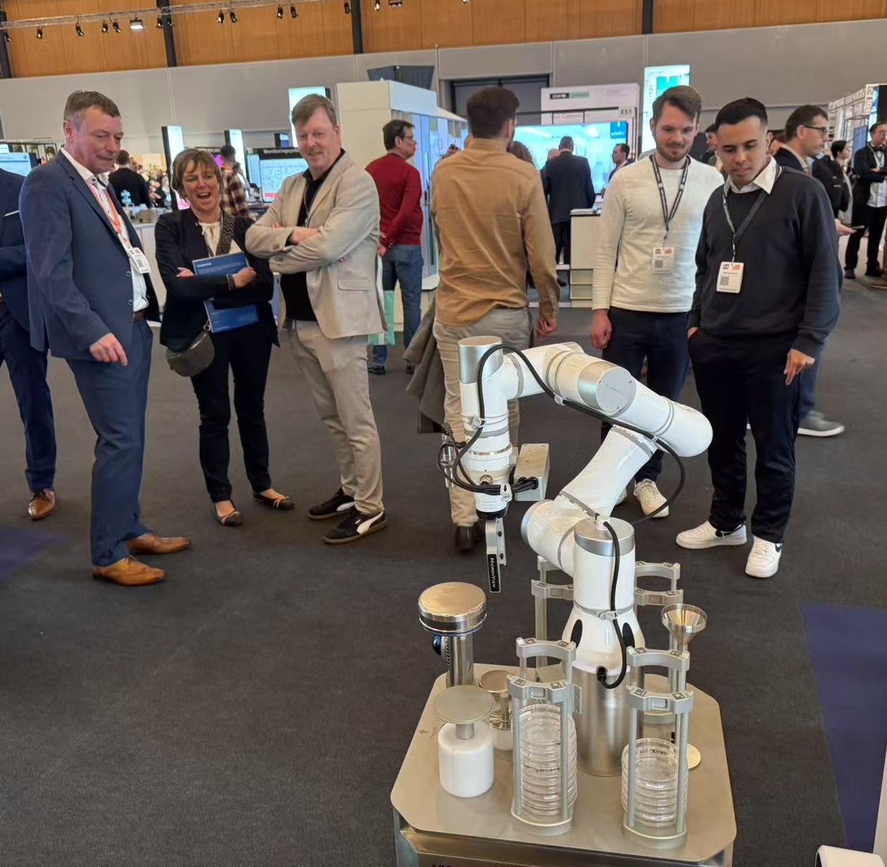 APC&BAS Robot-2